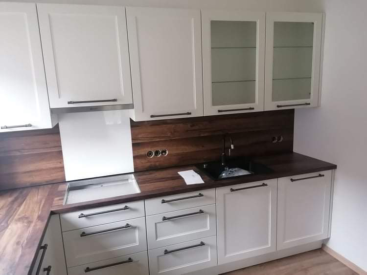 Kuchyňská linka na míru BEZDRUŽICE